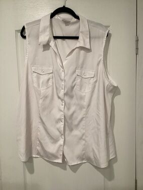 Cato Sleeveless Button-Front White Blouse 26/28W EUC